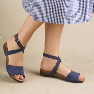 NEW DANSKO Leather Rafferty Comfort Sandals in navy for women 1125 4s2